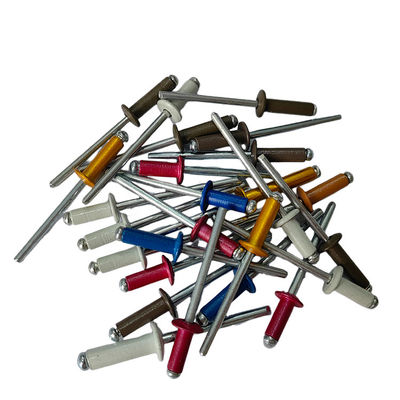 6-32mm DIN Standard Eco-friendly Round Head Pop Rivets con opzioni di colori multipli