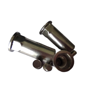 Noce di rivetto a filettatura chiusa a semihex rivestita Zn/Ni per connessioni forti e durevoli