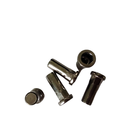 Mercato giapponese DIN Standard Flat Head Semi-Hex End Chiuso Rivet Nut a filo per elettrodomestici