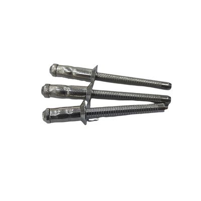 Testa a cupola a rivetta cieca di acciaio inossidabile con capo piatto con finitura non rivestita