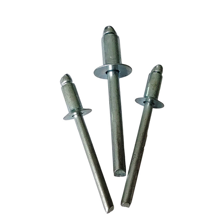 DIN Standard Competitive Open End Blind Rivets Ferro Countersunk Head con testa rotonda