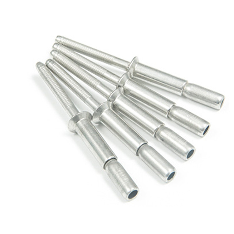 Rivetta cieca in acciaio inossidabile per il fissaggio multi-grip in ambienti difficili